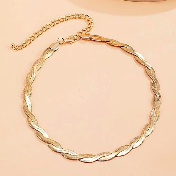 Twisted Gold Herringbone Flat Snake Choker Necklace - Picture 4 of 5